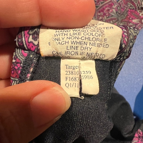 Converse One Star Purple Paisley Size XL Swim Suit Top Beach Summer - Picture 6 of 6